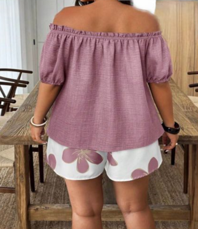 Plus Size Off-Shoulder Blouse & Floral Print Shorts Set