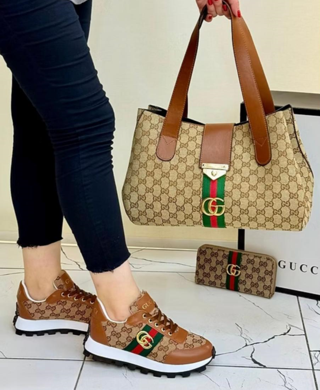 Sneakers & Purse - Gucci